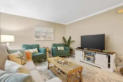 Image de Coastal Clipper – Charming 2 Bdr, Walk to Beach!
