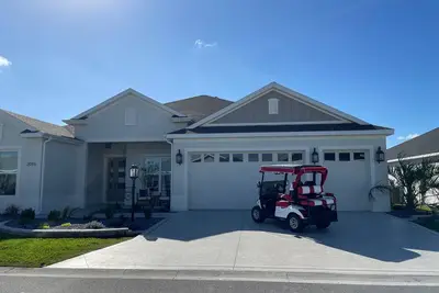 Image de Stunning Golf Course Home w/Pool, Spa, & Summer Kitchen in Moultrie Creek