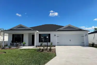 Image de Modern Home with Golf Cart, Lanai, & Close to Brownwood Paddock Square!