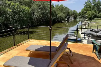 Image de Lake Lbj Waterfront Home