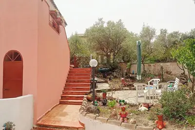 Image de Cozy apartment surrounded by nature and a stone's throw from the sea.