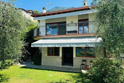 Image de Maison Sabina With Wonderful Lake View, Hydromassage And Private Garden