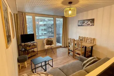 Image de 6ème étage, balcon, télévision, casier à ski, 30m², Vars