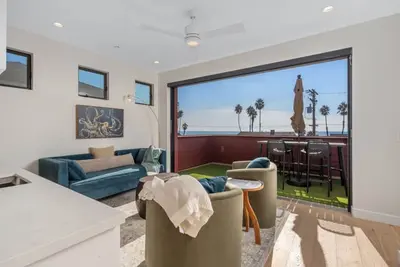 Image de Salt Spray-Ocean Views, Walk To Beach, Parking, Ac
