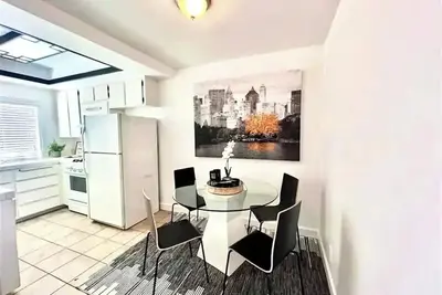 Image de Orange Gem I Disney I Chapman I Cozy 2Bedroom Home\n\n
