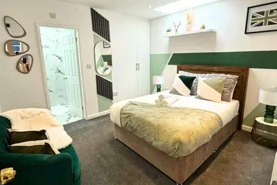 Image de Luxe 1 Bed private City Apartment & free parking