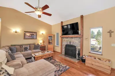 Image de Feel right at home in beautiful McCall, Idaho.