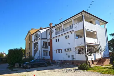 Image de Tranquil and Bright Apartment with Loggia - Two Bedroom Apartment with Loggia