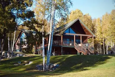 Image de Lakefront Escape; Sleeps12, hottub, gameroom & Utv, Direct Snowmobile