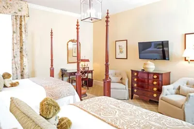 Image de Planter Inn’s Deluxe Dream: Double Queen Rooms, 2 Rooms, Picturesque Area