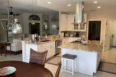 Image de Beautiful 3 bed 2 bath rental home in Burnt Store Marina