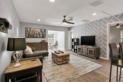 Image de Cozy Escape in Seminole Heights