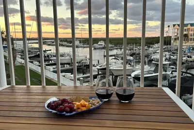 Image de New 3br-Luxury Resort Style Marina View-Dedicated Beach Access 2blk-Pet Friendly