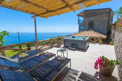 Image de Casa dei Limoni - peaceful retreat with sea views