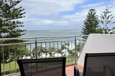 Image de Wickham Point Unit 3 - Stunning Unit on Kings Beach Headland with Breathtaking Views!