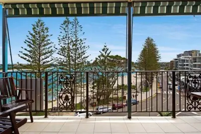 Image de Lowanna Unit 8 - Perfect for a family or a couple wanting to enjoy waterfront living at its best