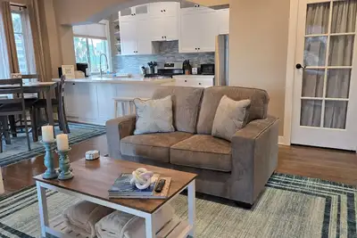 Image de Modern 2 bedroom Condo in Historic Down Town Long Beach Building
