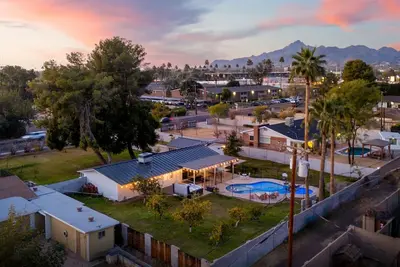 Image de The Citrus House | Pool & Hot Tub Right in Arcadia