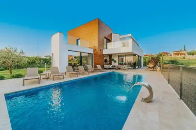 Image de Villa Aria Višnjan in Central Istria for 12 people - pet friendly with wellness & sea view