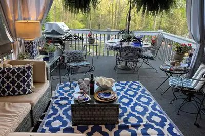 Image de Remodeled 1 bedroom shared space, close to everything. Your  choice of 2 bedrooms