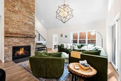 Image de Halvø Home-Modern, Accessible, and Wooded Ellison Bay Retreat with Fireplace, Bbq and More!