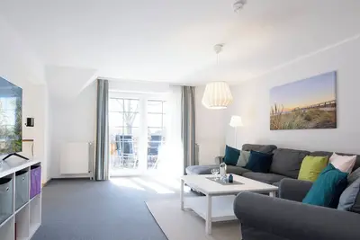 Image de Vacation apartment Hühnergott with balcony in the apartment house Tiemann in Kellenhusen
