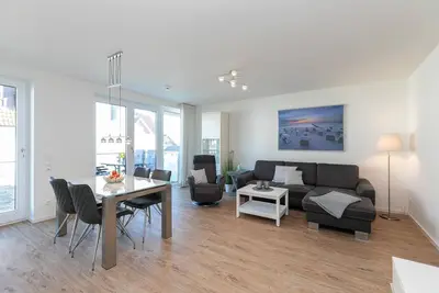 Image de Vacation apartment Leuchtfeuer with balcony in the sun garden in Kellenhusen