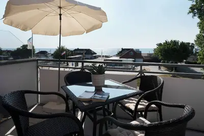 Image de Apartment 9 with balcony in the Strandresidenz in Kellenhusen