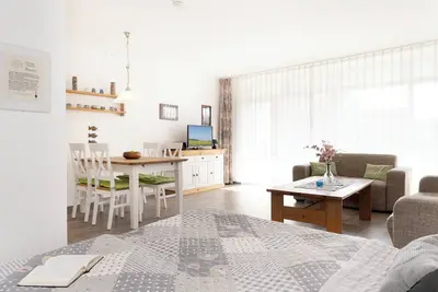 Image de Vacation apartment Strandhafer with balcony at Schützenweg 6 in Kellenhusen
