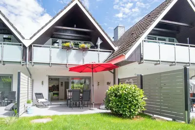 Image de Sandkorn 1 vacation apartment with terrace at Badeweg 4 in Scharbeutz