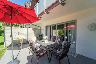 Image de Vacation apartment Strandläufer 2 with terrace and balcony at Badeweg 4 in Scharbeutz