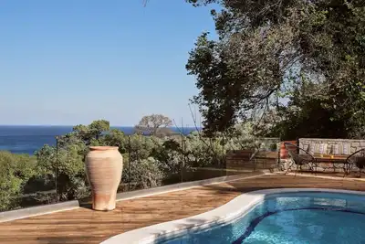 Image de Chris Villa, an Escape with Heated Pool & SeaView