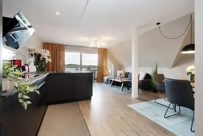 Image de Vacation apartment Schöne Aussicht with lake view at Dieksee in Bad Malente