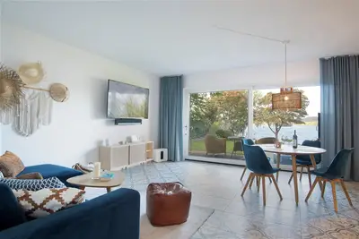 Image de Seaside vacation apartment with lake view in Bad Malente