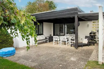 Image de Vacation bungalow Four Seasons with covered terrace in Haffkrug