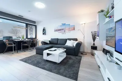 Image de Mija vacation apartment near the beach with balcony in Süssau