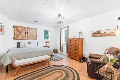 Image de Secluded 15 Acre Farmette w Wildlife & Outdoors