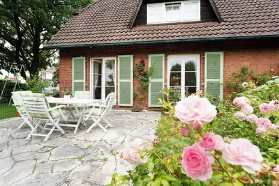 Image de Vacation apartment Rosengarten with 2 terraces in Eutin