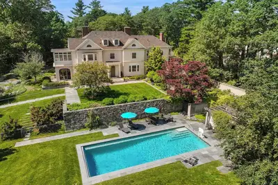 Image de Luxury Boston Estate w/ Heated Pool (Sleeps 18)