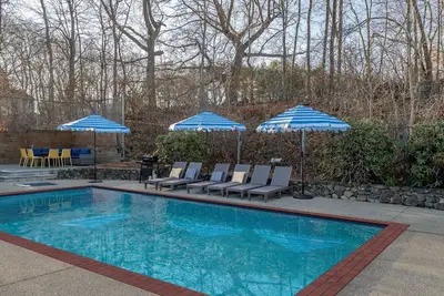 Image de Luxury Boston Ranch –Sleeps 8|Pet+|Private pool