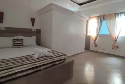 Image de Happy Bien Etre Hébergement 2 Chambre, salon avec 2 salles de bains