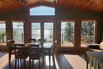 Image de Relaxing Lake House!
