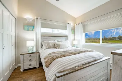 Image de Cottage By the Bay.