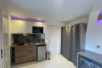 Image de Studio équipé en centre ville, Wifi Gratuit