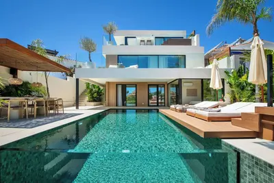 Image de Modern Villa with Stunning Sea and Mountain View