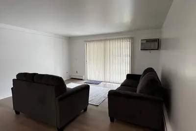Image de Cozy apartment in charming Walled Lake with Ac, WiFi