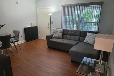 Image de Cozy Surfside One bedroom condo right next to the beach