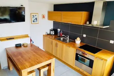 Image de À 100m des pistes de ski, Rez-de-chaussée, balcon, casier à ski, 34m², Les 2 Alpes