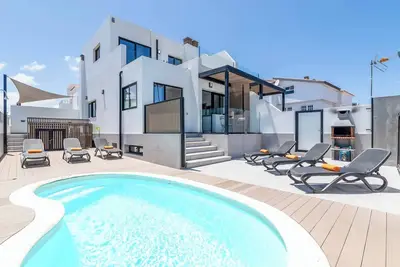Villa Jarea - Trois Chambres Villa, Couchages 6