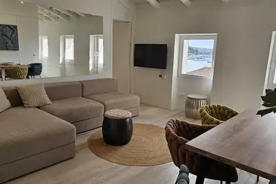 Image de White Sea View - Two Bedroom Apartment
